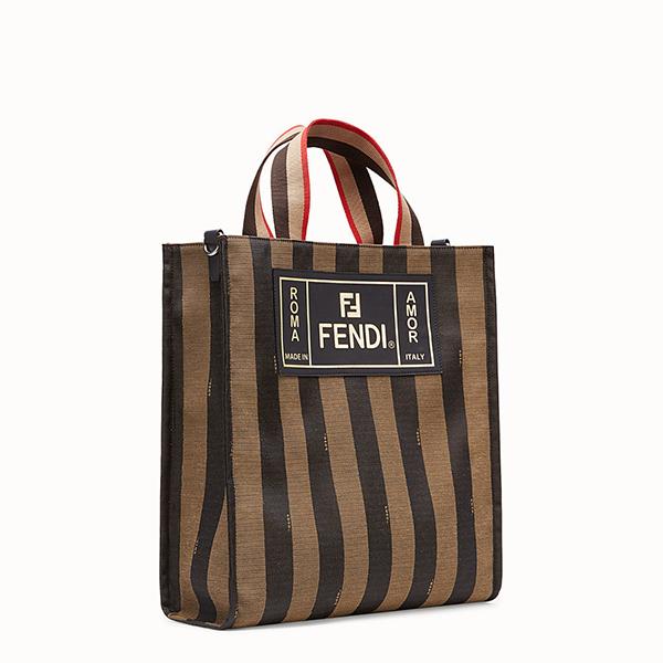 FENDI ロゴ　トートバッグ100929